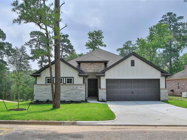 12111 Mustang Avenue, Willis, TX 77373