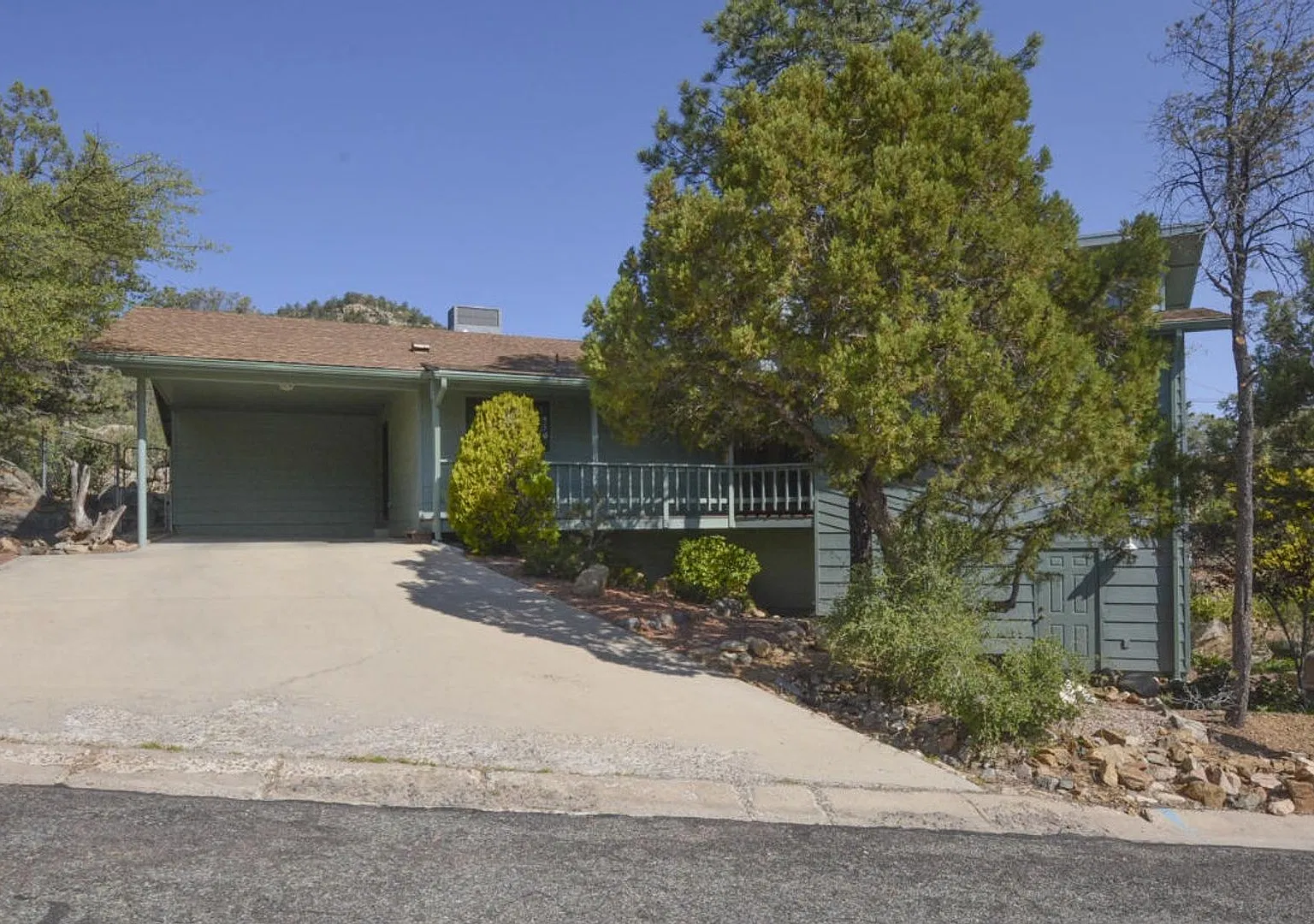 Apply Now - 1976 Forest Hills Rd — Photo 1