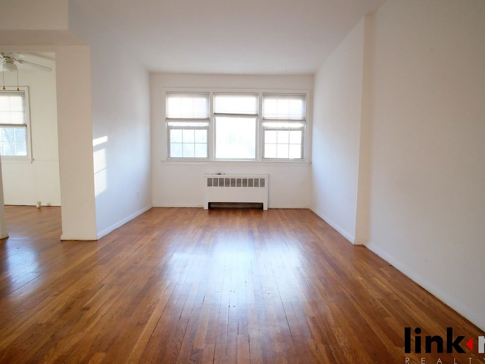 1st image of 35 Morningside Dr APT 3B