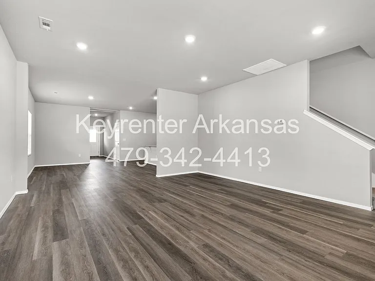 920 S Morningside Dr — Photo 6