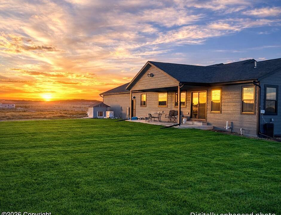 1st image of 9 Chalk Hills Spur