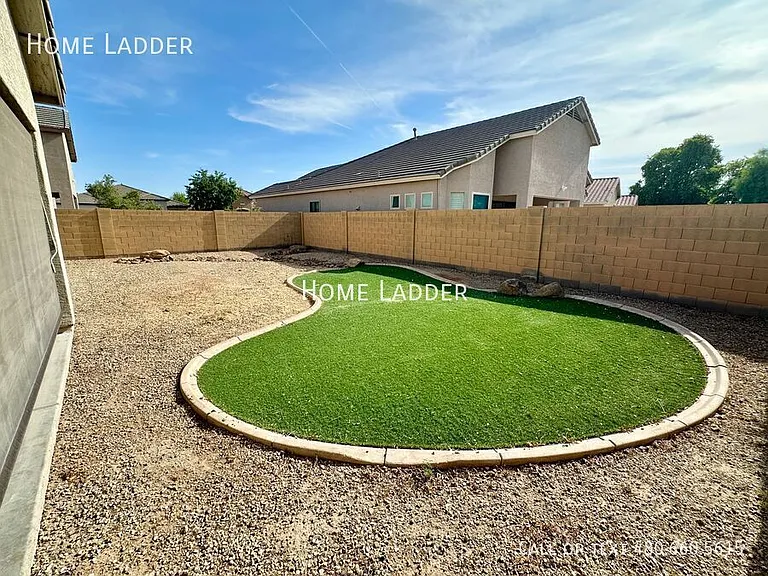 6822 S 55th Ln — Photo 25