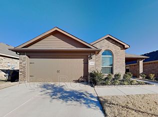 745 Rutherford Dr, Crowley, TX 76036