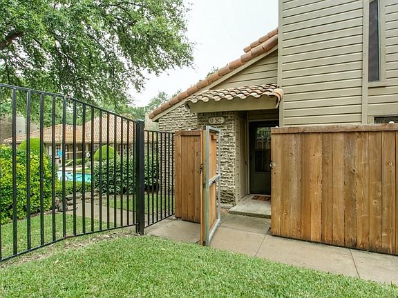 5th image of 333 Melrose Dr APT 5C