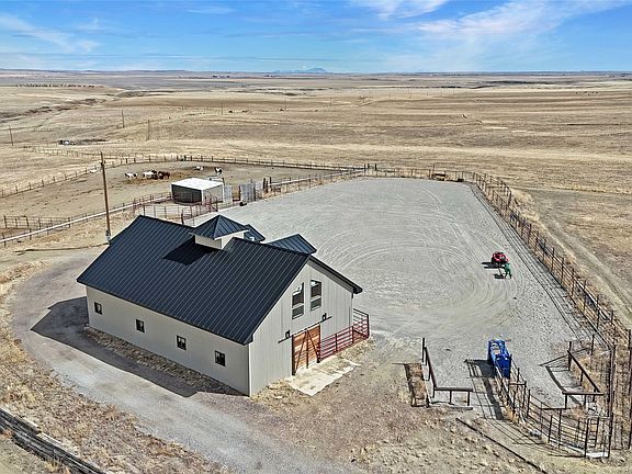 3rd image of 360 Henderson Rd