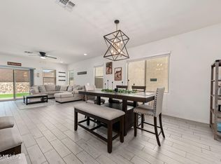 6947 W Hedge Rose Dr, Pima County, AZ 85757