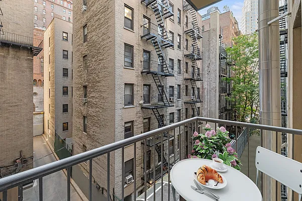 Sold by Corcoran | media 1