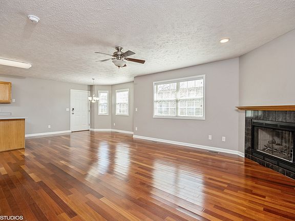 3rd image of 2723 Gill St #0