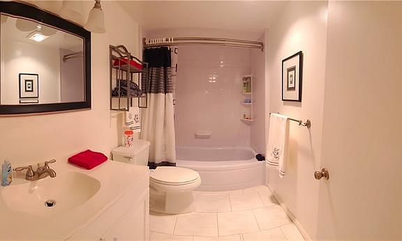 5th image of 121 SE 3rd Ave APT 106