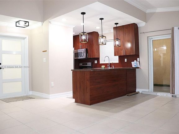 5th image of 19259 SW 118th Pl #19259