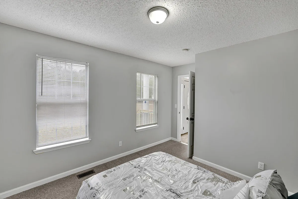 Building Photo - 6105 County Road 11 #E-1