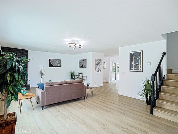 5th image of 8860 La Salle St #4