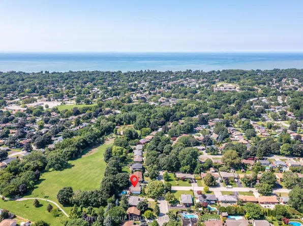 55 Richelieu Dr, Saint Catharines, ON L2M 2C3