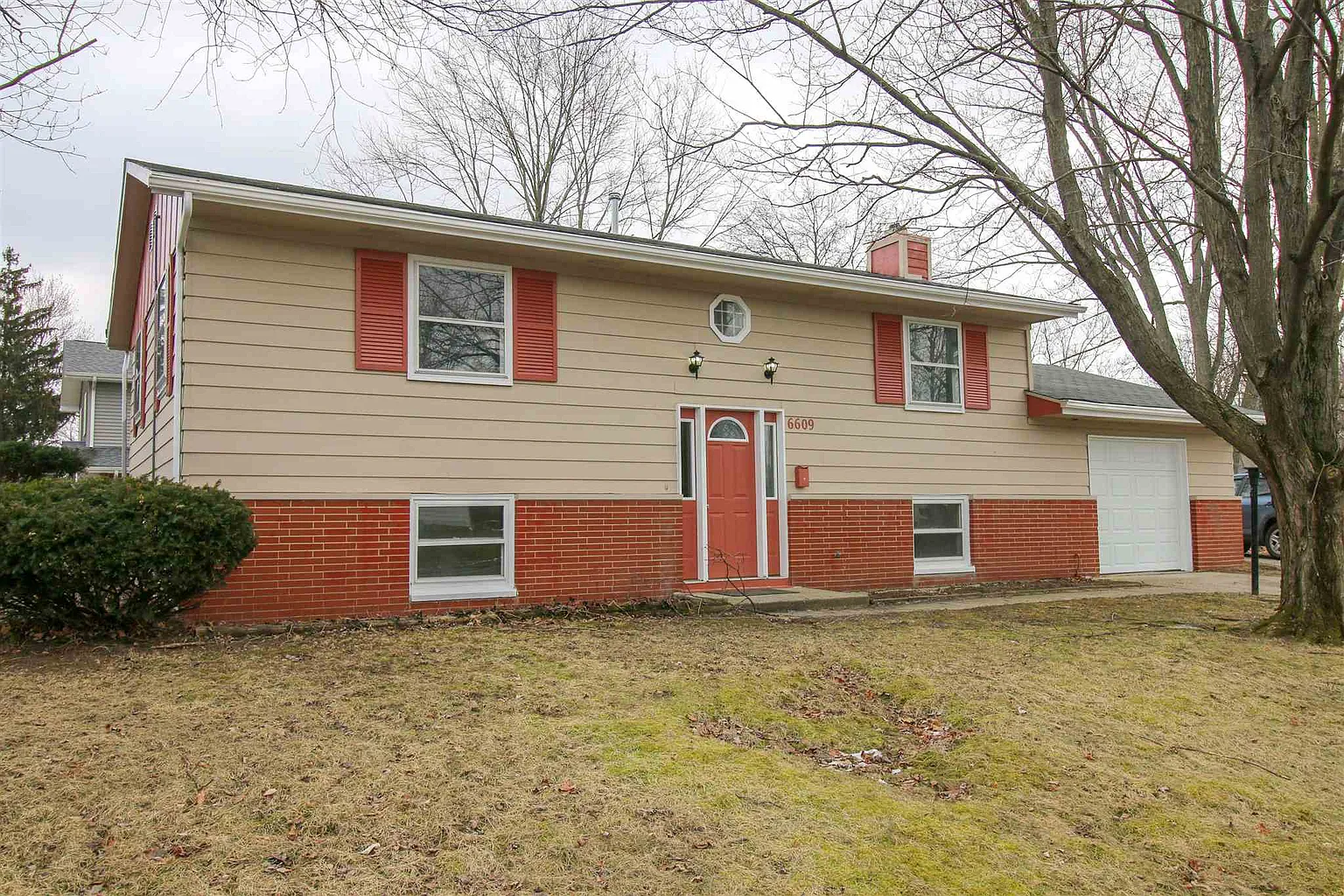 6609 Gregory Dr photo 1