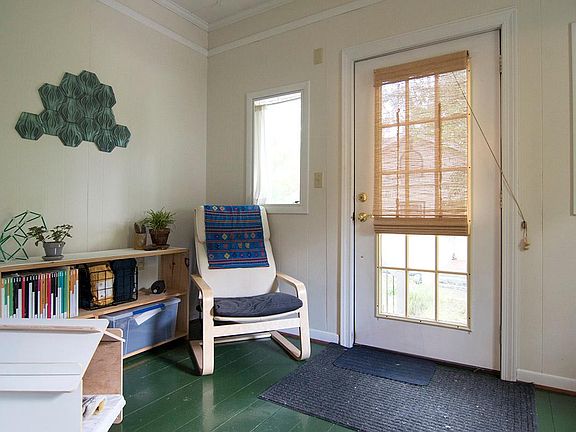Entry / Study Space