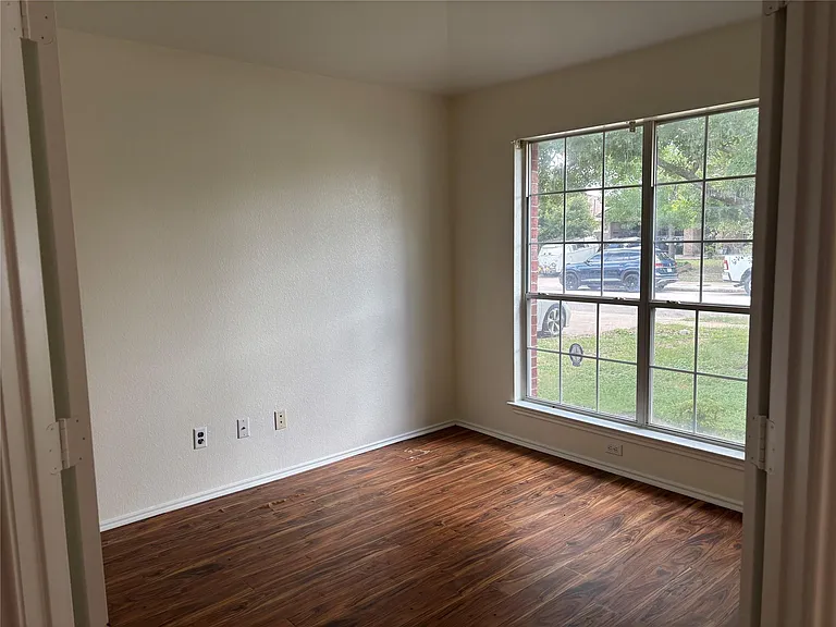 2617 Summerwalk Pl — Photo 3