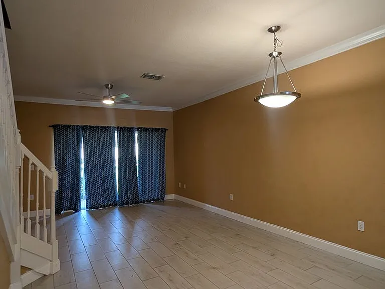 4872 NW 42nd Rd #103 — Photo 11