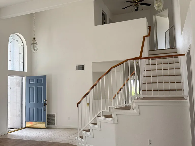 735 Blake Rd — Photo 7
