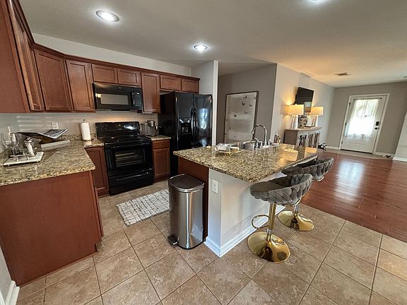 4th image of 1125 Eli Connor Dr