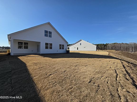 2nd image of 192 Prairie Wolf Street