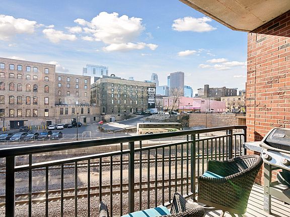 3rd image of 401 N 2nd St Unit 104