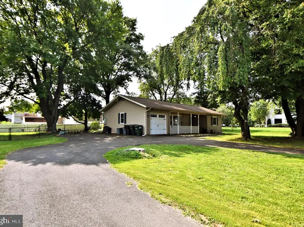 267 N 2nd Street Pike, Southampton, PA 18966