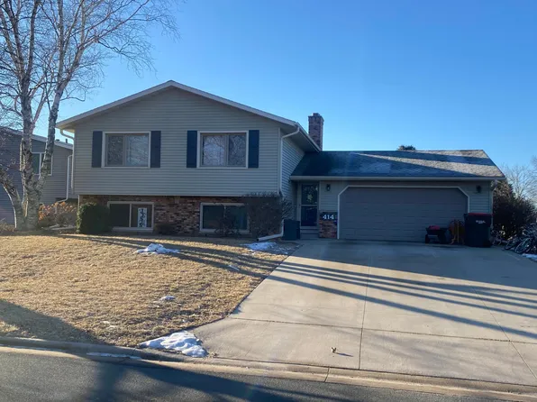 414 3rd St SW, Eyota, MN 55934