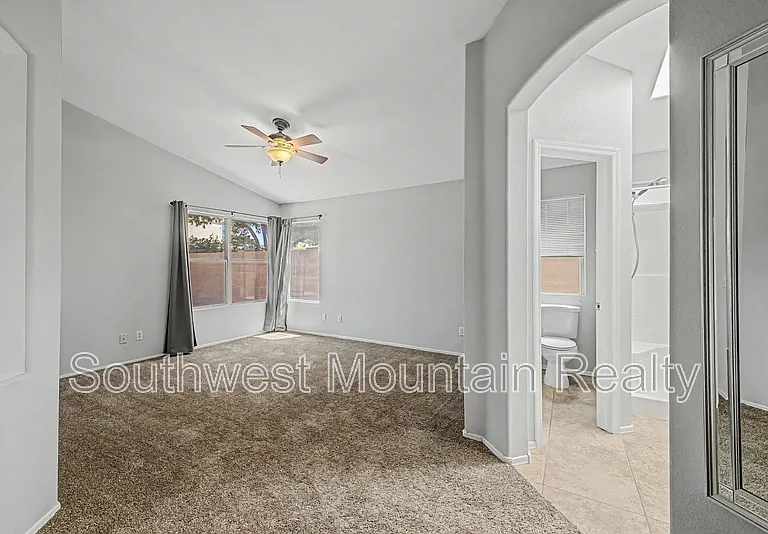 649 S Banning — Photo 15