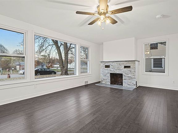 2nd image of 737 Wood Ave
