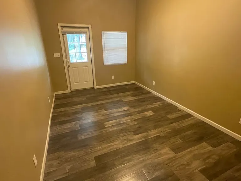 416 N Lincoln St — Photo 22