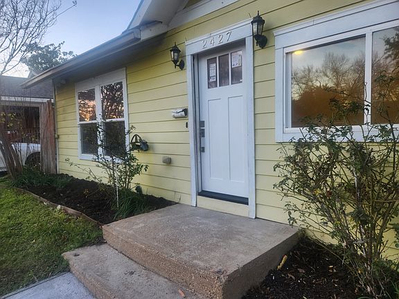 2nd image of 2427 Sharon St
