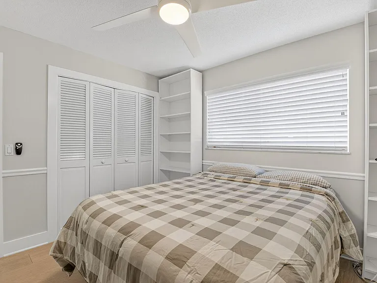 4690 Palo Verde Dr — Photo 23