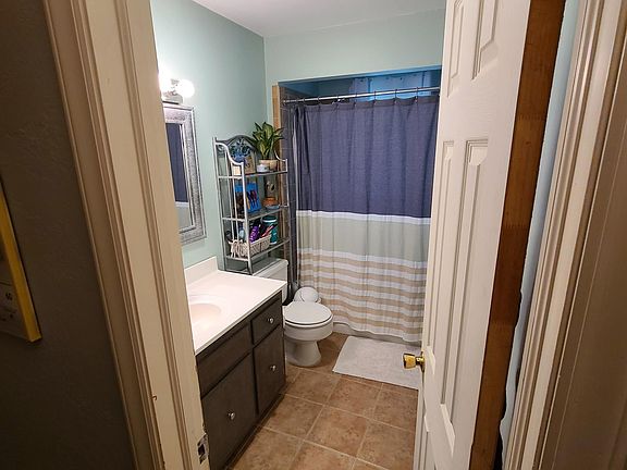 4th image of 6129 Melrose Ln