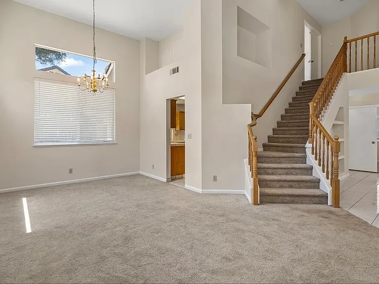 4332 Bardini Way — Photo 4