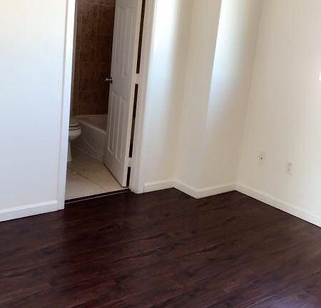 4th image of 1652 W Plaza Del Amo #C