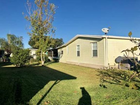 4th image of 467 Country Oaks Dr