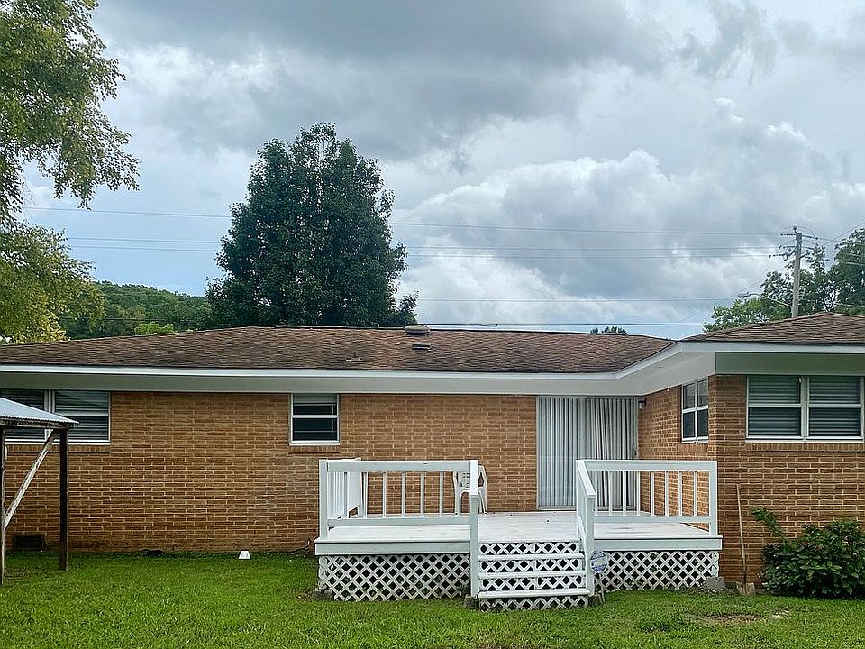 1st image of 2203 Oakwood Ave NE