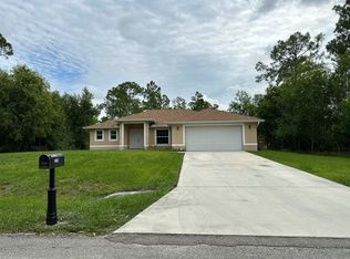 208 Leroy Ave, Lehigh Acres, FL 33936