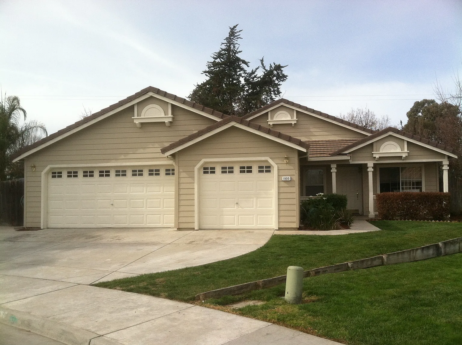 1900 Porter Cir photo 1