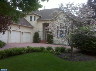 122 Inverness Dr, Blue Bell, PA 19422