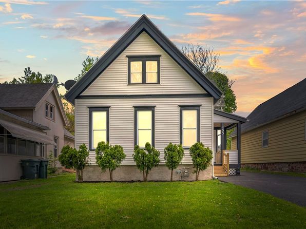 153 Avenue E St, Rochester, NY 14621
