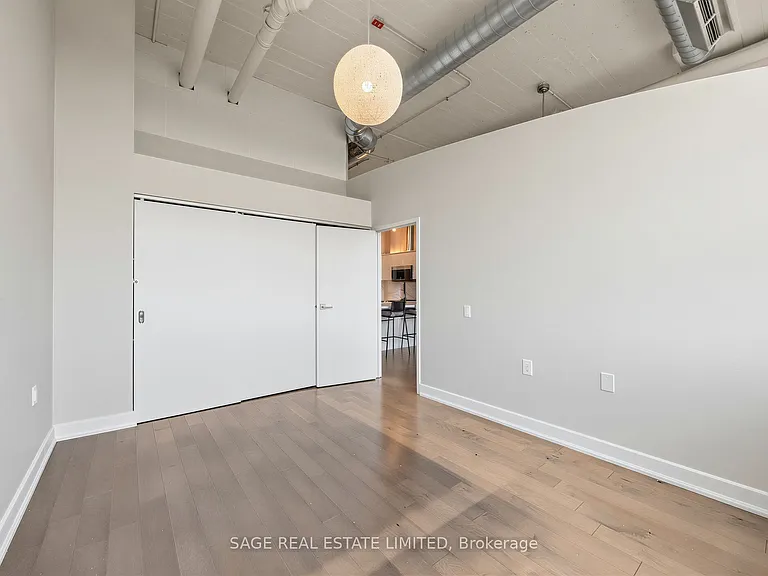 1001 Roselawn Ave #424 — Photo 21
