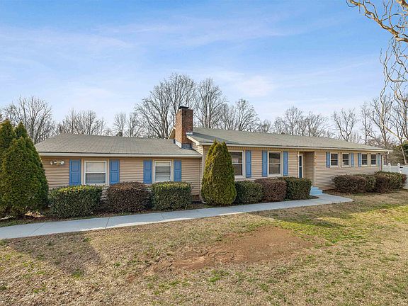 2nd image of 316 Quail Creek Rd