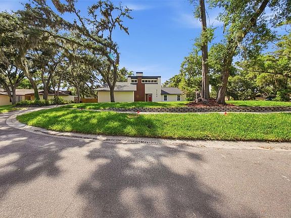 3rd image of 2104 Doefield Ct
