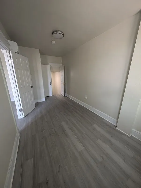 1 bed, 1.0 bath, 450 sqft, $1,600 — Photo 3