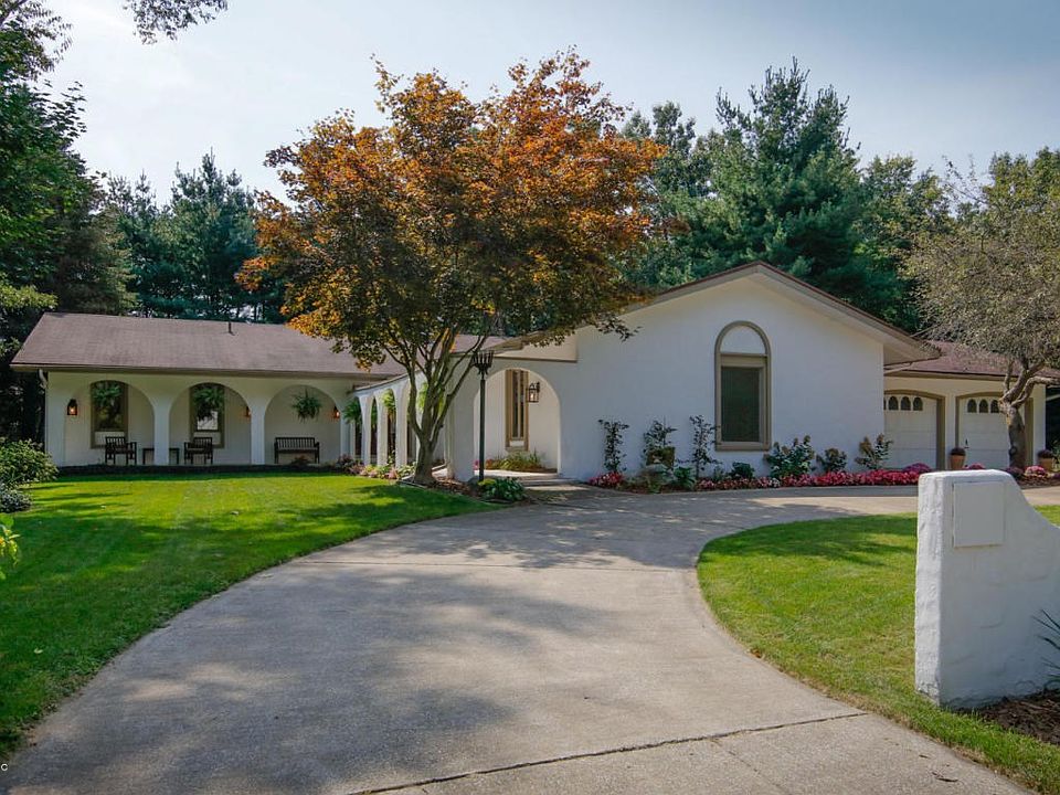 5361 Orchard Hill Ave-101