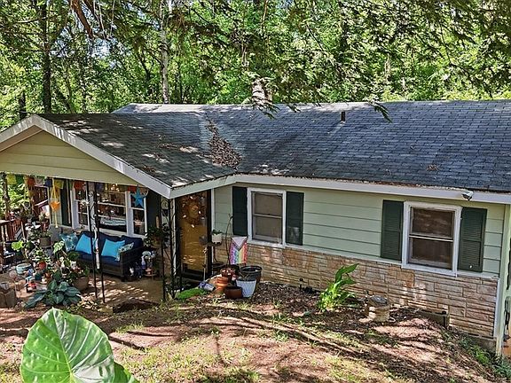 2nd image of 76 Bomar St