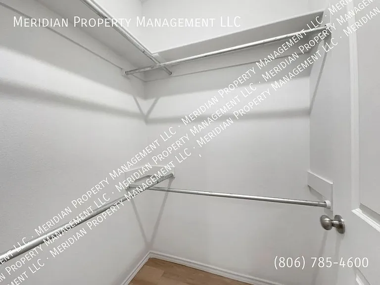5506 Itasca St #B — Photo 23