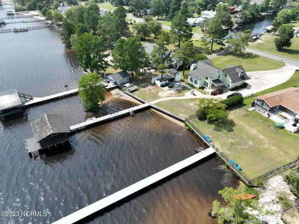 398 Bay Tree Drive, Harrells, NC 28444