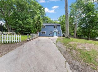 64 Mohawk St, Coventry, RI 02816